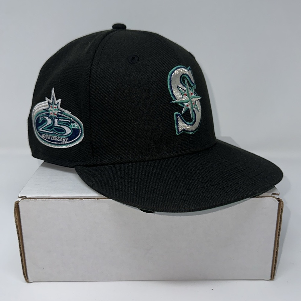 Hat Club Seattle Mariners “Black Dome” Fitted Hat Size 7 3/8